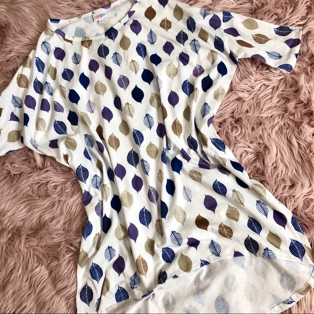 EUC LuLaRoe Irma with Leaf Design